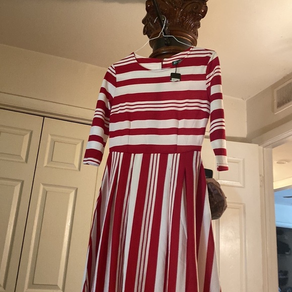 COPY - Spring dress baige and burgundy candy stripper - Picture 3 of 8